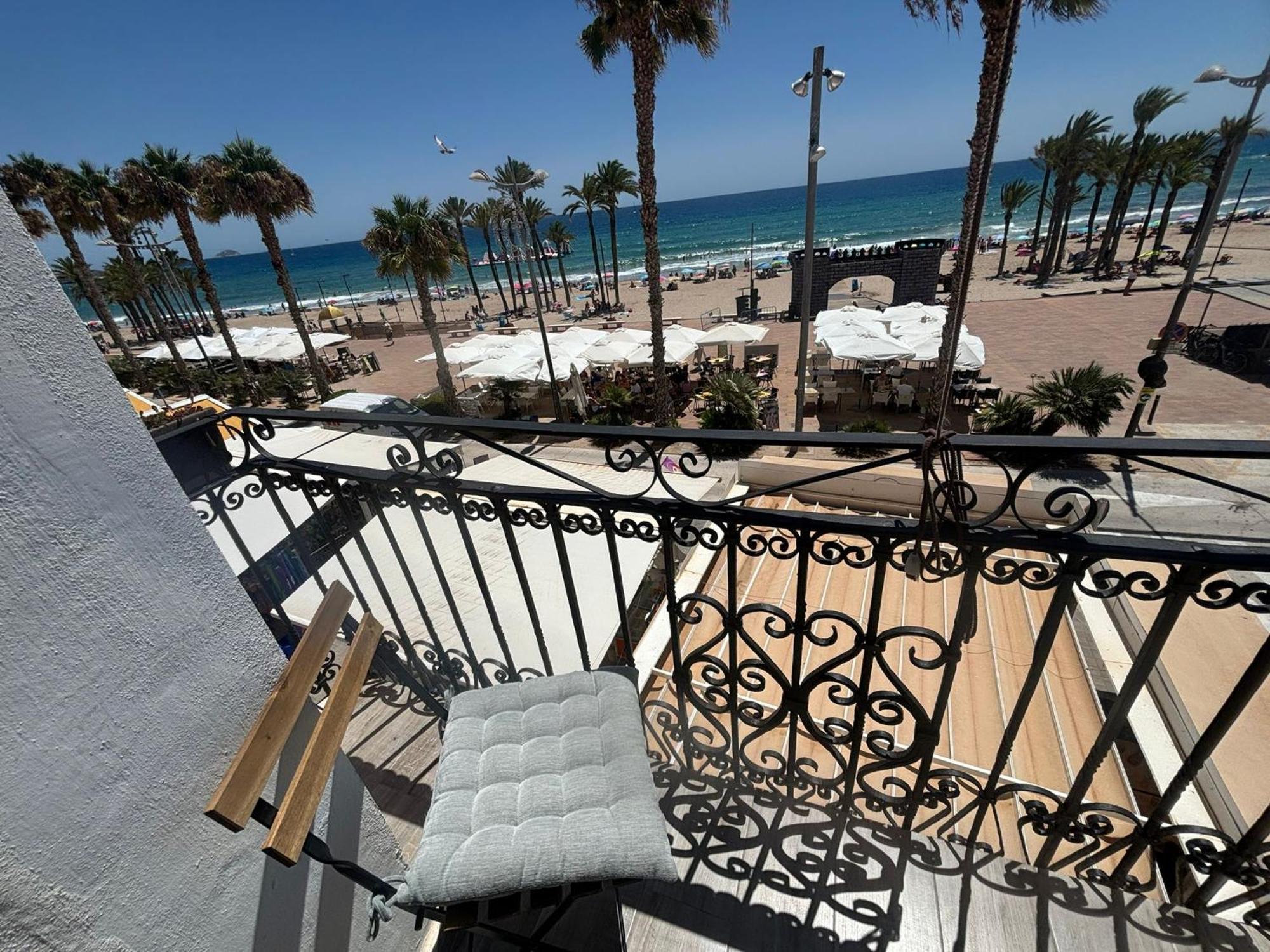 H&B Costablanca Apartment Villajoyosa Bagian luar foto